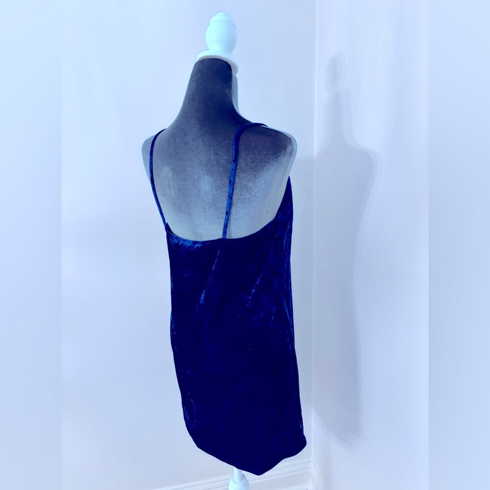Forever 21 Blue “Crushed Velvet” Strappy Mini Size M - Picture 6 of 11